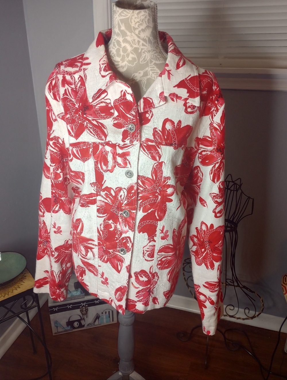 TanJay White Jacket with Red Floral Print - Picture 5 of 6